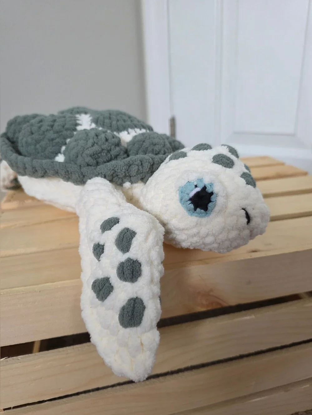 Plush Crochet Turtle Pet Toy - White and Gray